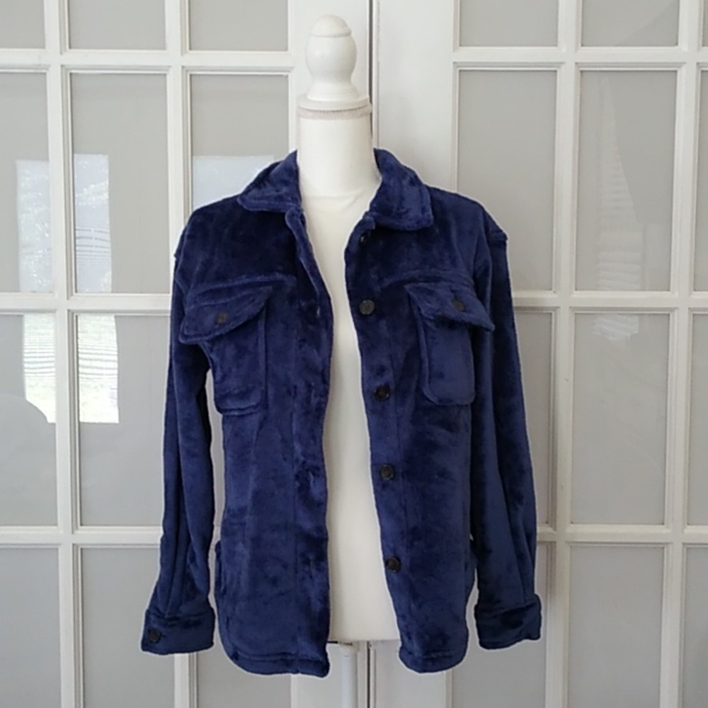 NEW Crave Fame Juniors Faux Fur Shacket - Picture 3 of 14